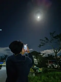 talking to the moon