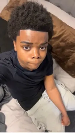 Front row ticket☀️