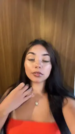 💋