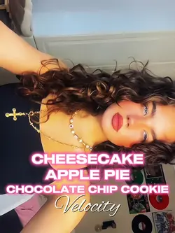 Cheesecake apple pie