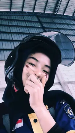 pandang pertama