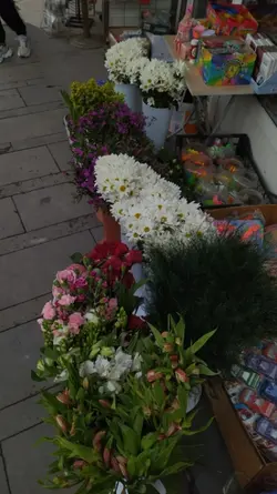 YANGINLAR UÇURUMLAR