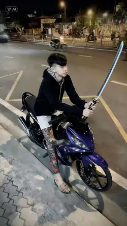 Mẫu AI Cầm Katana