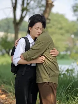 HUGGING DAD AI