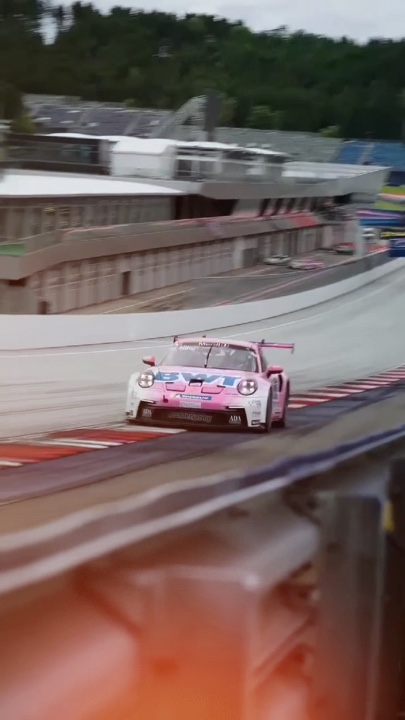 Racing car