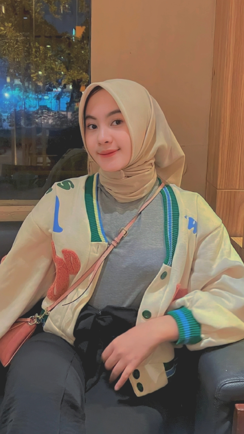 1Video + 8Poto