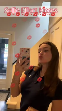Selfie Kiss Effect 