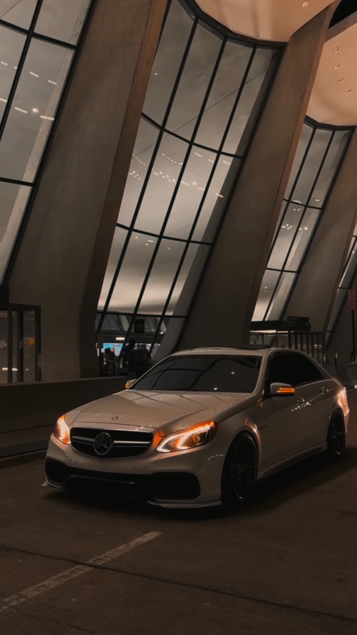 1 CLIP [[CAR]] 📸