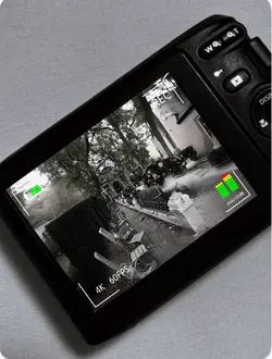 Camera black and whi