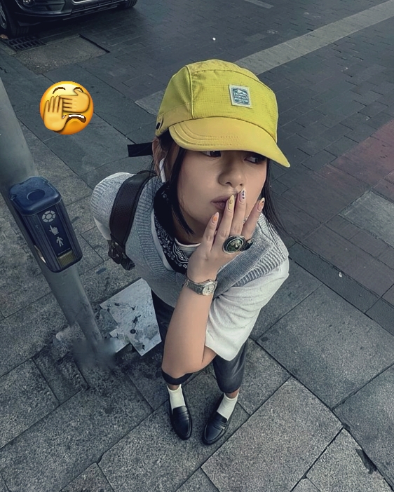 Aesthetic stiker