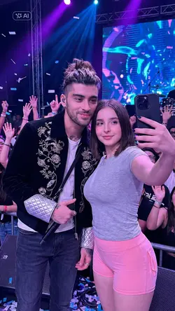 selfie with zayn 