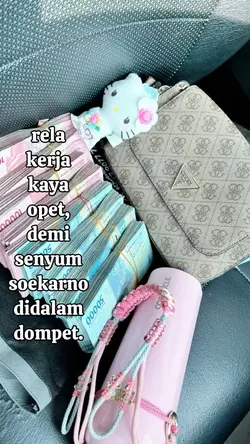 Demi senyum soekarno