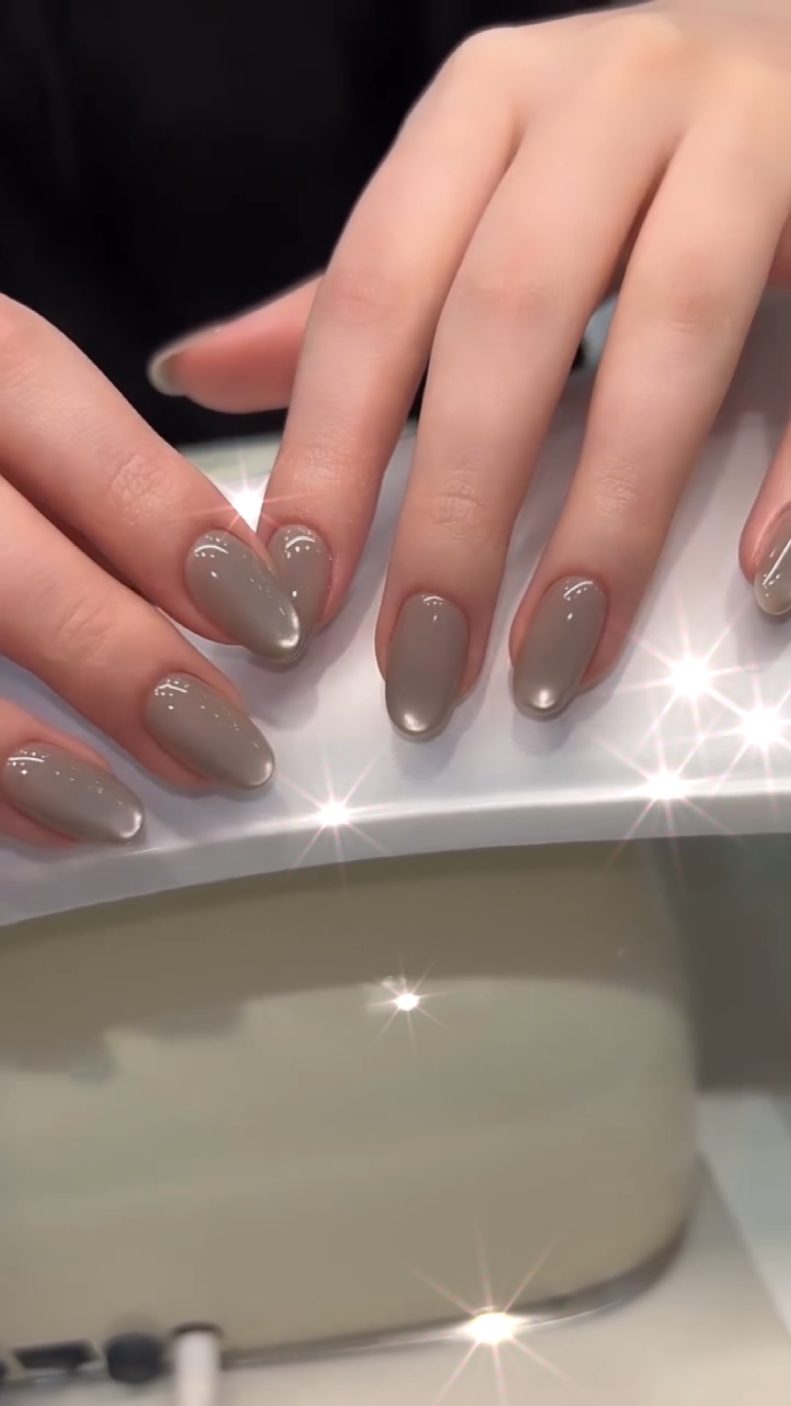 UÑAS