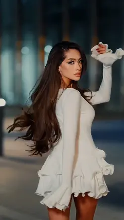 MODEL ⚡️TOP⚡️