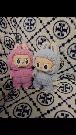 No.12 Labubu