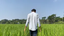 Hindi song video. 📷