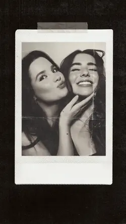 polaroid frame 