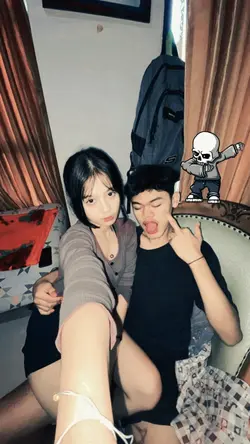 stiker bisa di geser