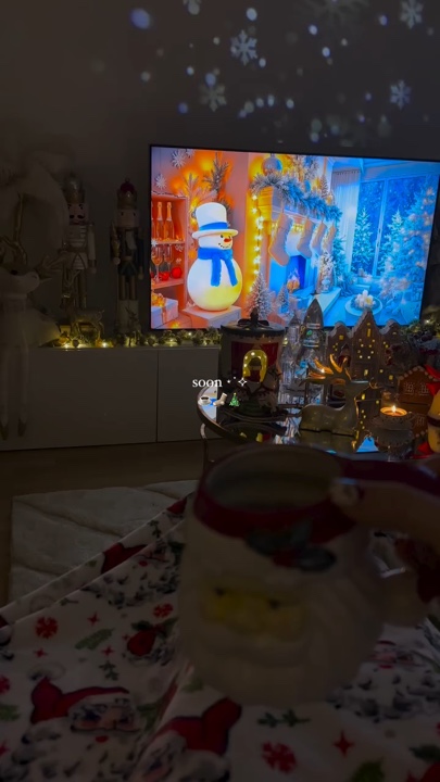 soon 🧦🎄☕️