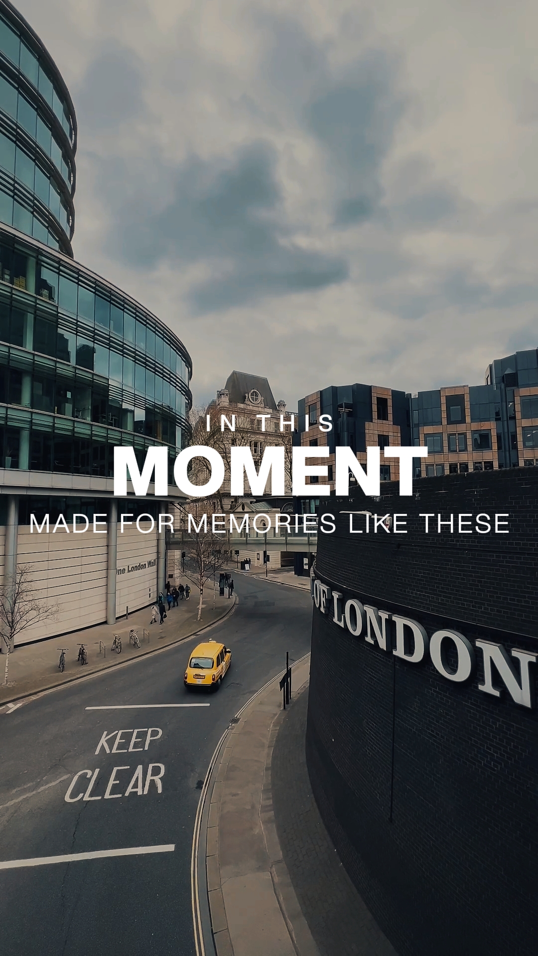 MOMENT VLOG