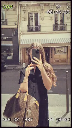 Retro aesthetic
