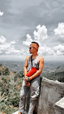 Guys pa like/follow