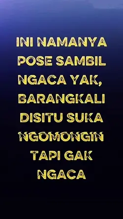 pose sambil ngaca ya