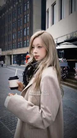 ĐỪNG HẠ THẤP BẢN 