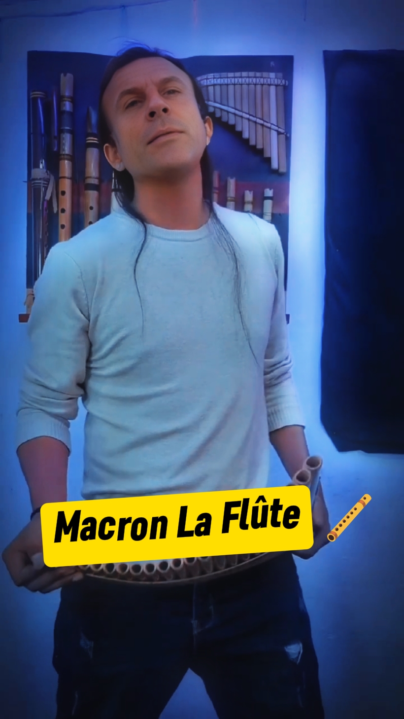 Macron la flûte