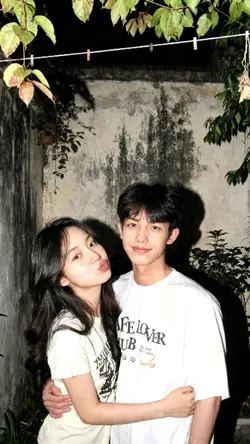 photo AI couple 