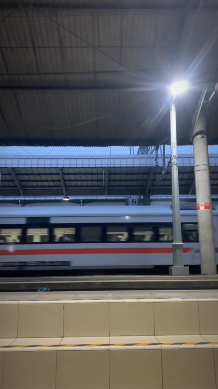 Slowmo Lestari