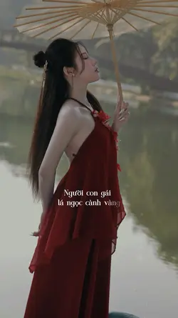 Lá ngọc cành vàng 