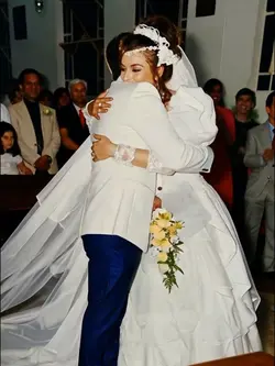 HUG OLD PHOTO