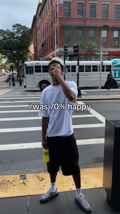 ESTABA 70% FELIZ