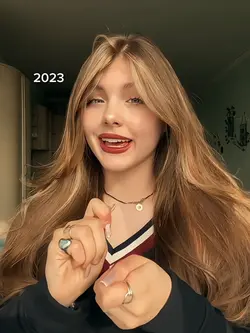 2023 x 2025