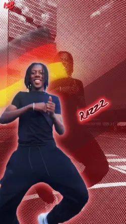 POSE FOR THE TRIO 😍