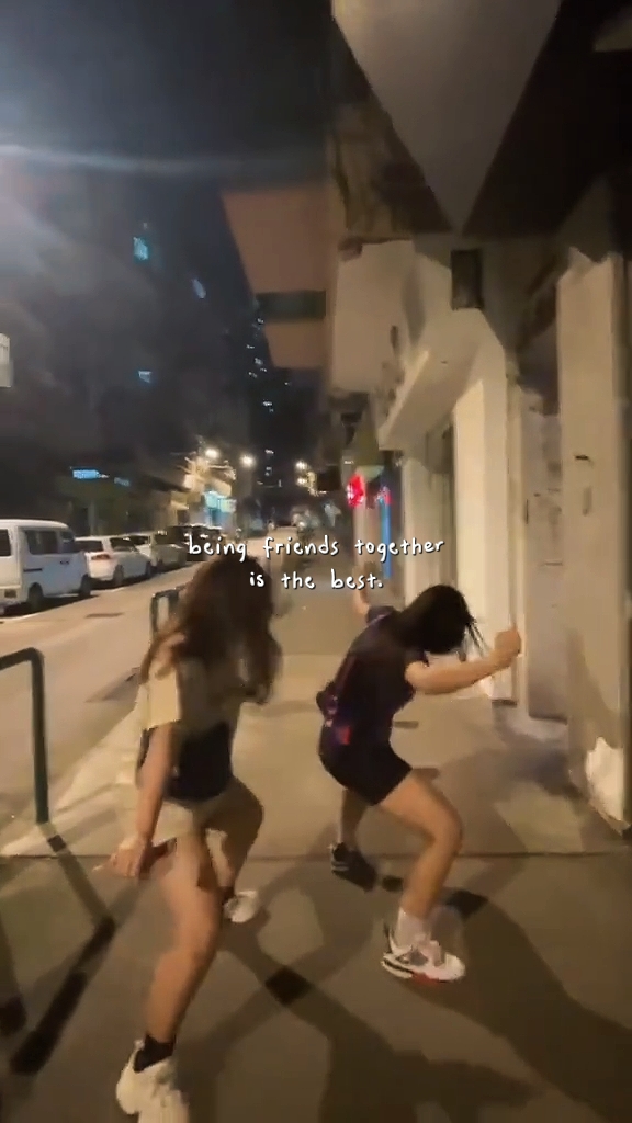Ang pagiging magkaibigan togeth