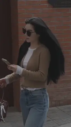 ทำไมต้องเป็นเธอ