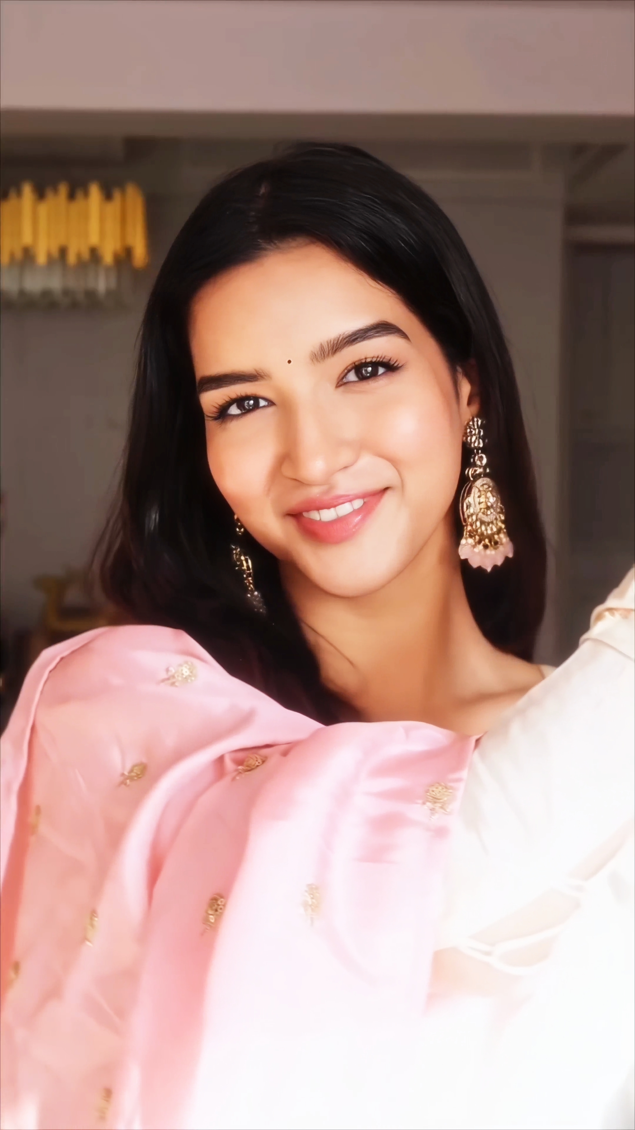 KÖTÜ KIZ X SAMJHAWAN
