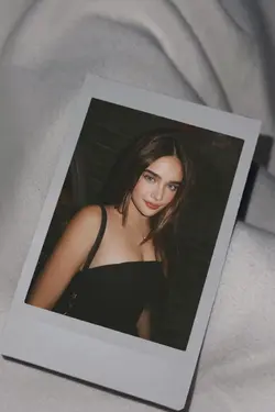 POLAROID 
