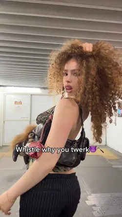 😙 🪈