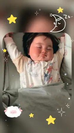 1 ảnh bé ngủ 