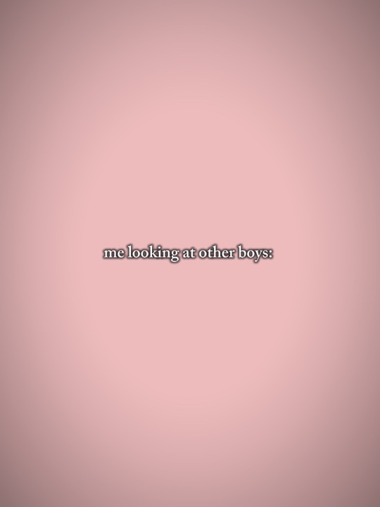 nakatingin ako sa anak ko