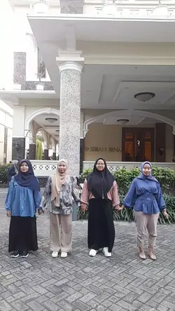 TRANSISI WISUDA