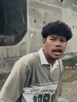 ayah adalah sosok