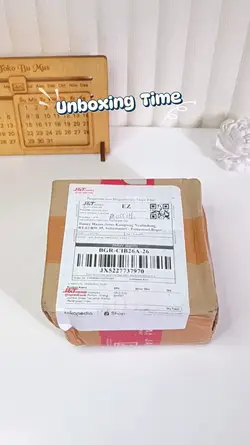 Unboxing time 