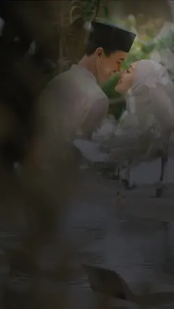 wedding moment
