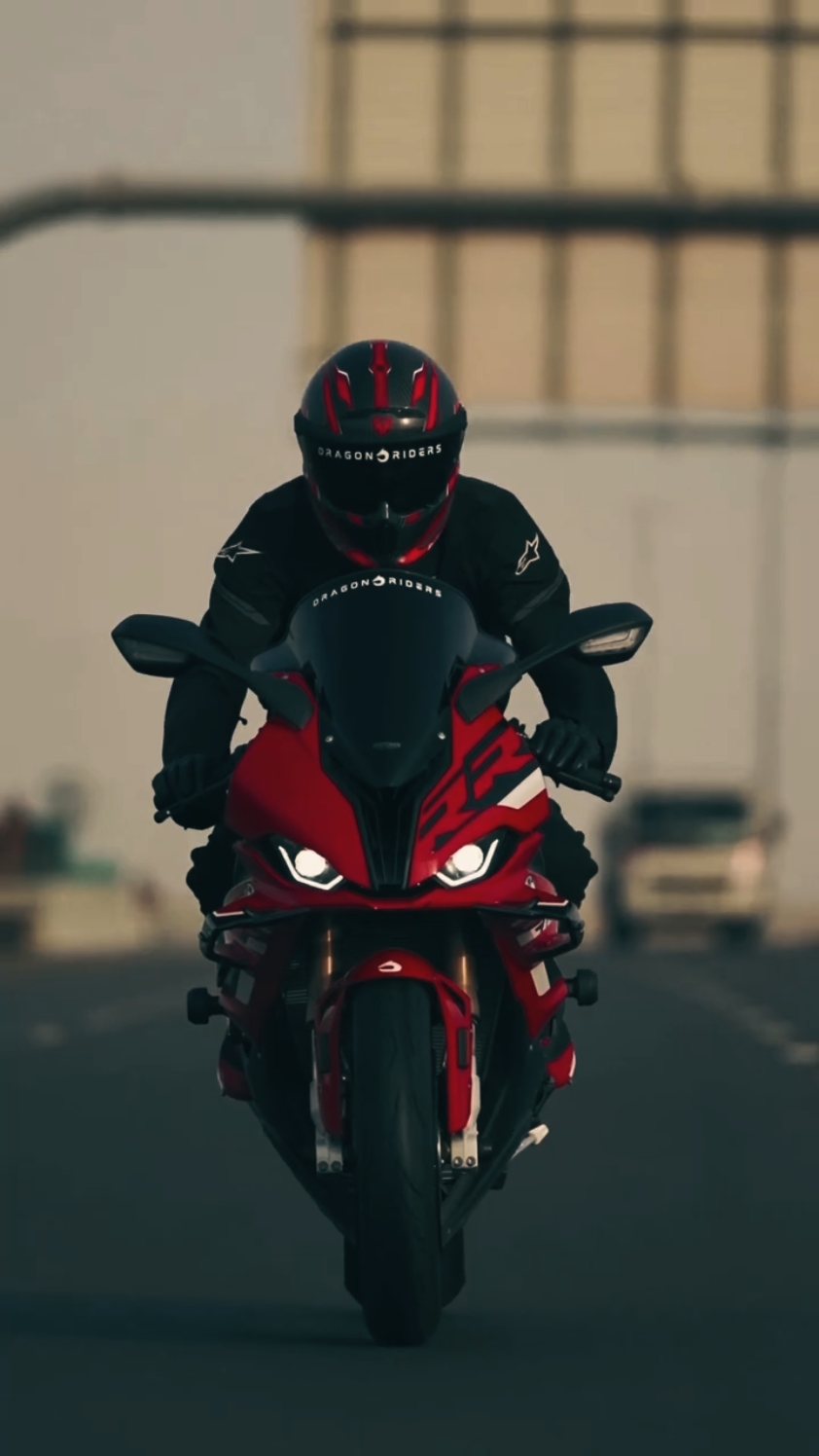 SLOW MOTORCYCLE 