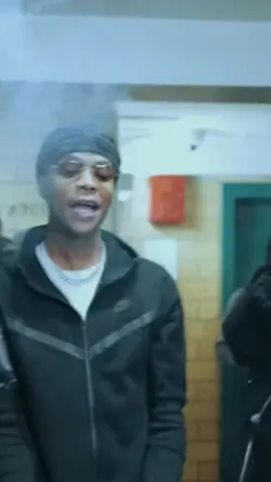 Sha EK - Textoverlay