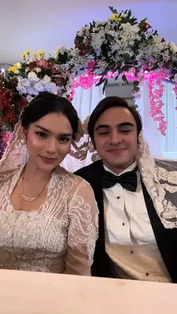 DAVINA KARAMOY NIKAH